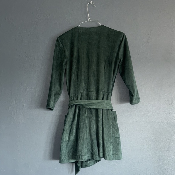 ZARA GREEN FAUX SUEDE VNECK GOLD BELT ROMPER SMALL - Picture 2 of 6